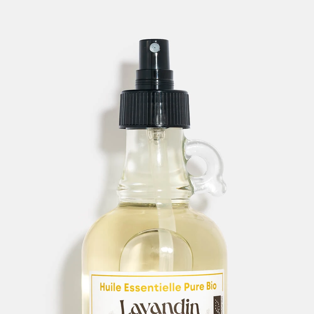 Huile essentielle pure lavandin bio avec spray